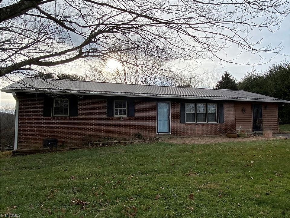 1st image of 410 Little River Dr