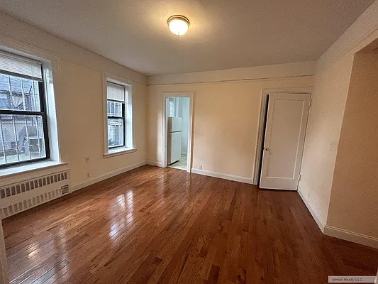 Rented by Immac Realty | media 16