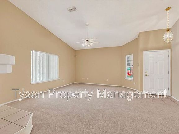 3rd image of 7411 Peregrine Rd NE