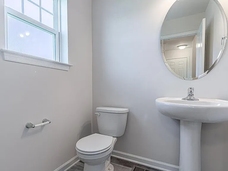 322 Valley View Cir — Photo 1