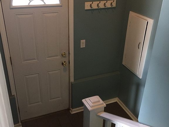 4th image of 23313 Reynolds Ave