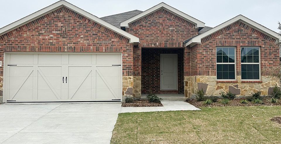 1st image of 2423 Quiet Oak Ln