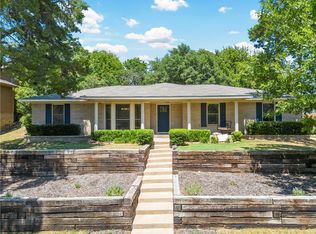 817 Wooded Crest Dr, Woodway, TX 76712
