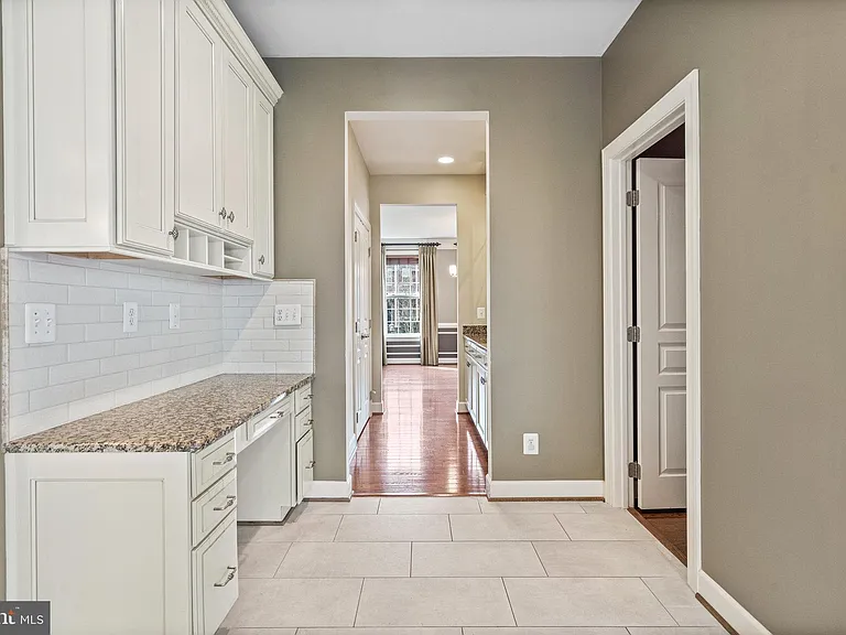 4561 Rona Pl — Photo 34