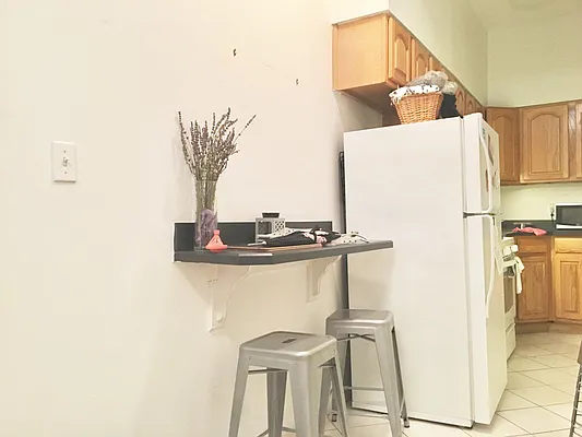 Rented by Jeffrey Mosczyc, LREB | media 11