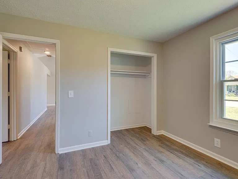 4908 Deerhaven Dr — Photo 21