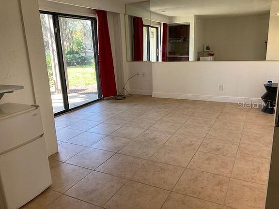 4th image of 2083 Corner Lake Dr