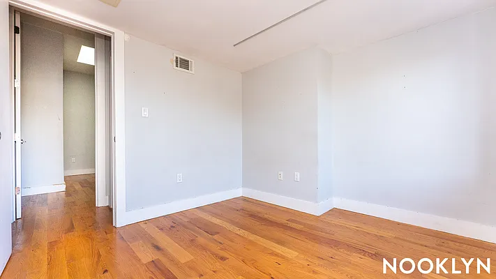 Rented by Nooklyn NYC LLC | media 13