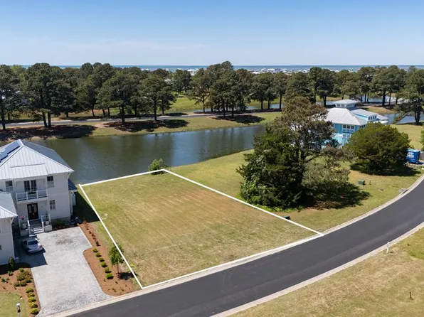 28 Bridgeton Dr #50, Cape Charles, VA 23310