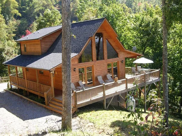 1606 Mason Way, Brasstown, NC 28902
