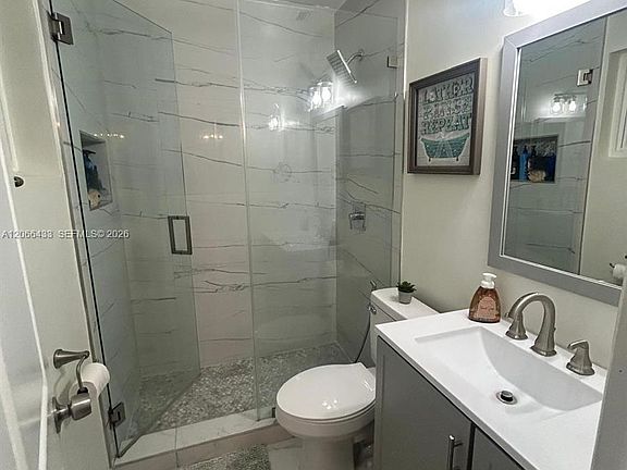 3rd image of 400 N 60th Way APT A