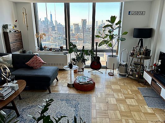1st image of 312 11th Ave APT 33D