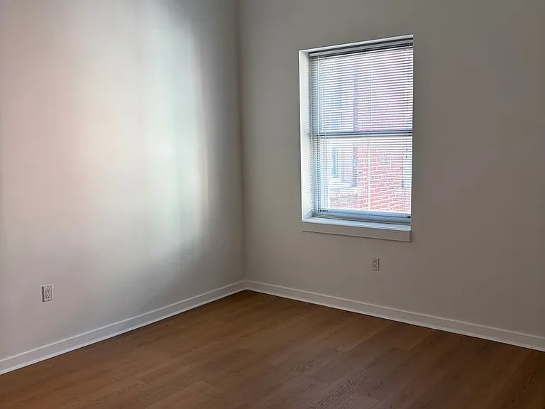 24-30 S Bank St #410 — Photo 17