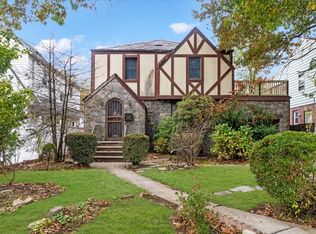 3352 Utopia Pkwy, Flushing, NY 11358