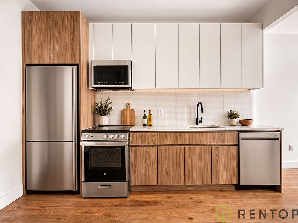 1st image of 439 Sackett St #2F