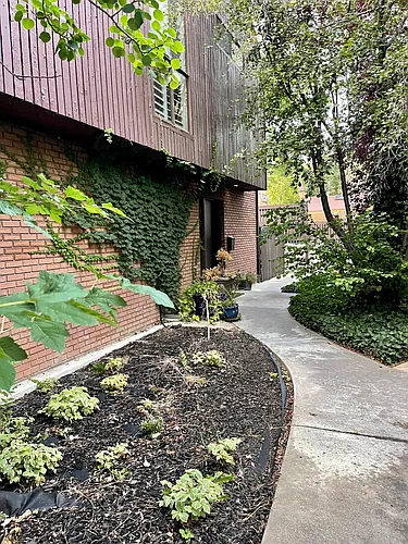 2058 E Michigan Ave Photo 1
