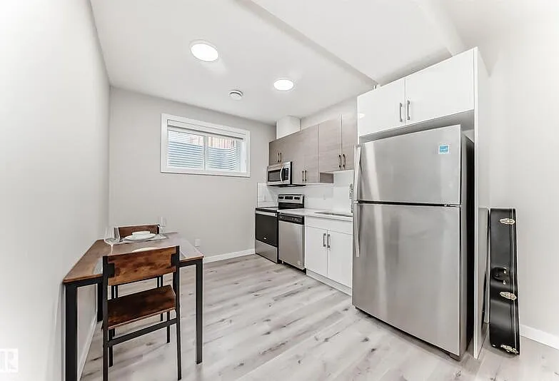 6536 Chappelle Vis SW #BASEMENT