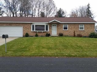 3 Kennedy Dr, Albany, NY 12205