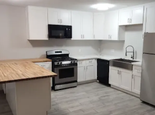 Shadow Bay Apartments