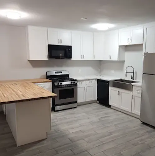 Shadow Bay Apartments Photo 1