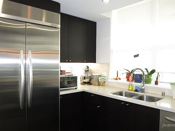 2nd image of 330 Mission Bay Blvd N Unit 203