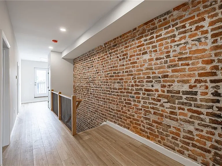 113 S Stafford Ave #B — Photo 6