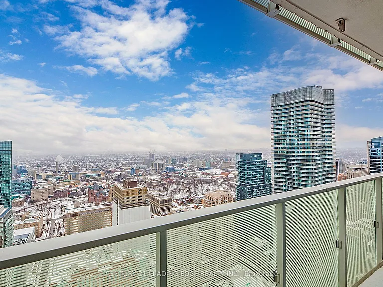 501 Yonge St #5102 — Photo 24