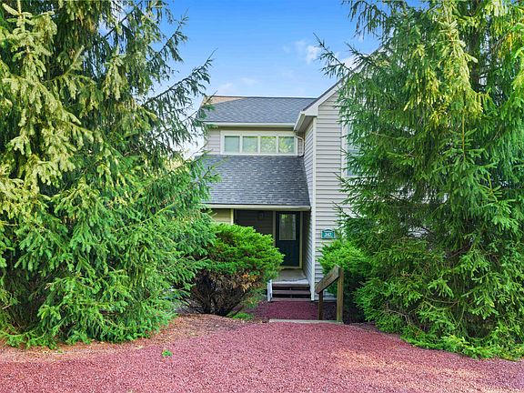 2nd image of 347 Hemlock Ln