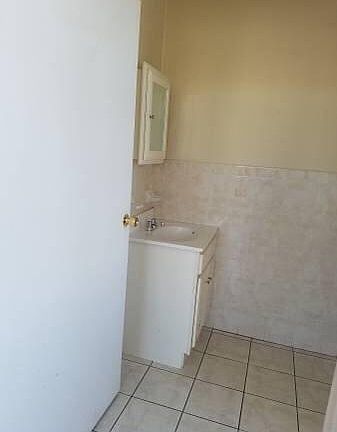 4th image of 659 Eagle Ave