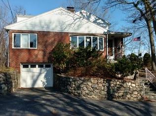 14 Oak St, Saugus, MA 01906