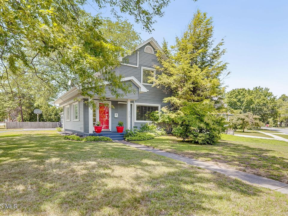 1st image of 203 Haskins Rd