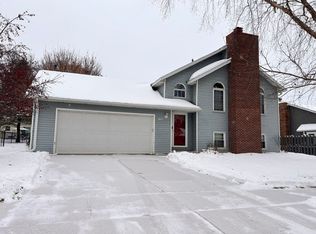 1617 19th St NE, Rochester, MN 55906