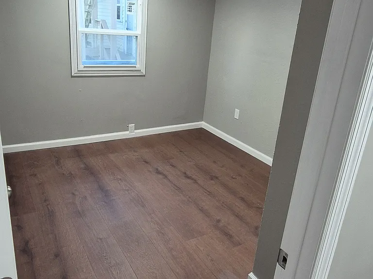2409 S Shelby St #2 — Photo 8