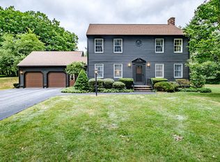 22 Horseshoe Dr, Scarborough, ME 04074