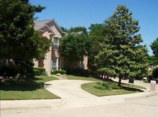 915 Hideaway Pl, Desoto, TX 75115