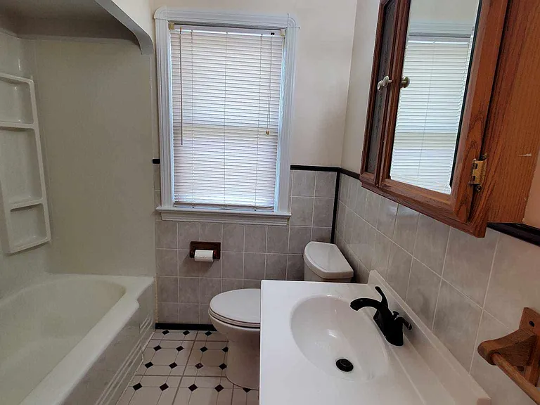 1510 Tuxedo Ave — Photo 15