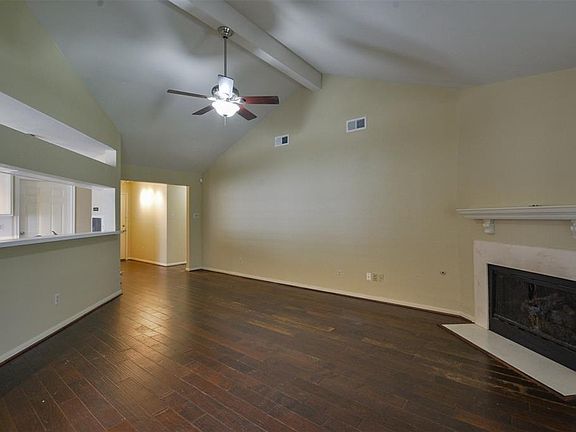 2nd image of 2322 Friarwood Trl