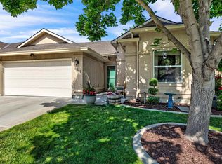 6141 N Fountain Ln, Garden City, ID 83714