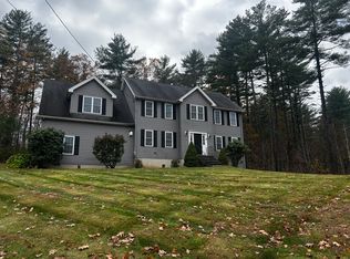 92 Northbridge Rd, Mendon, MA 01756