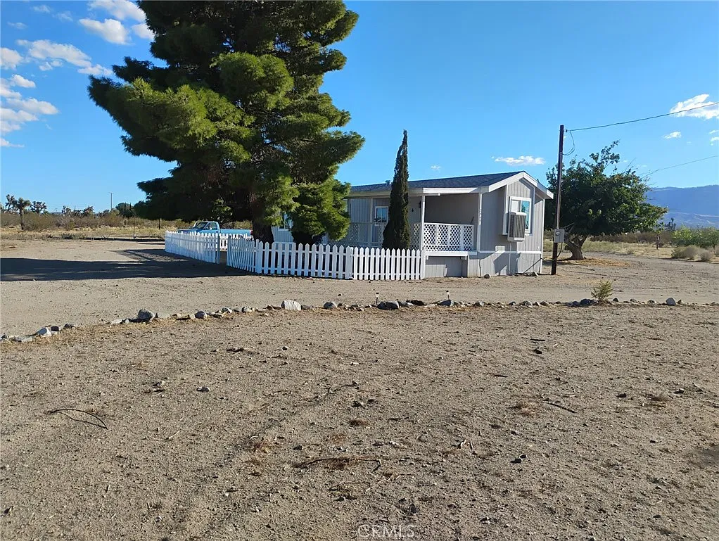 2 bed, 728 sqft, $1,600 — Photo 3