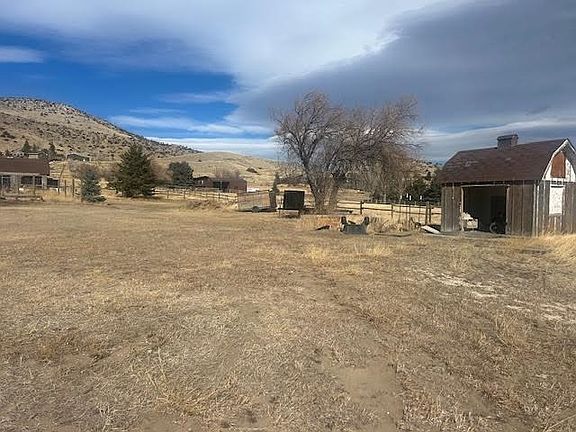 5th image of 293 Southfork Rd