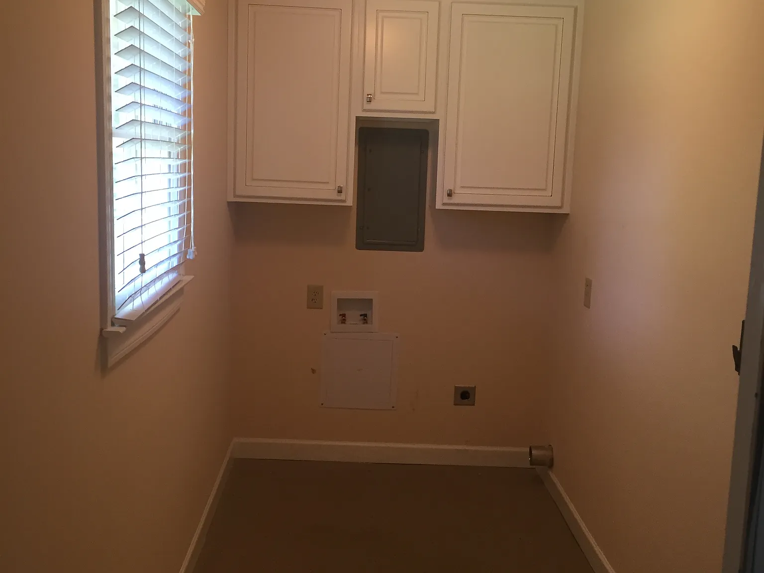 3 bed, 1242 sqft, $1,700 — Photo 3