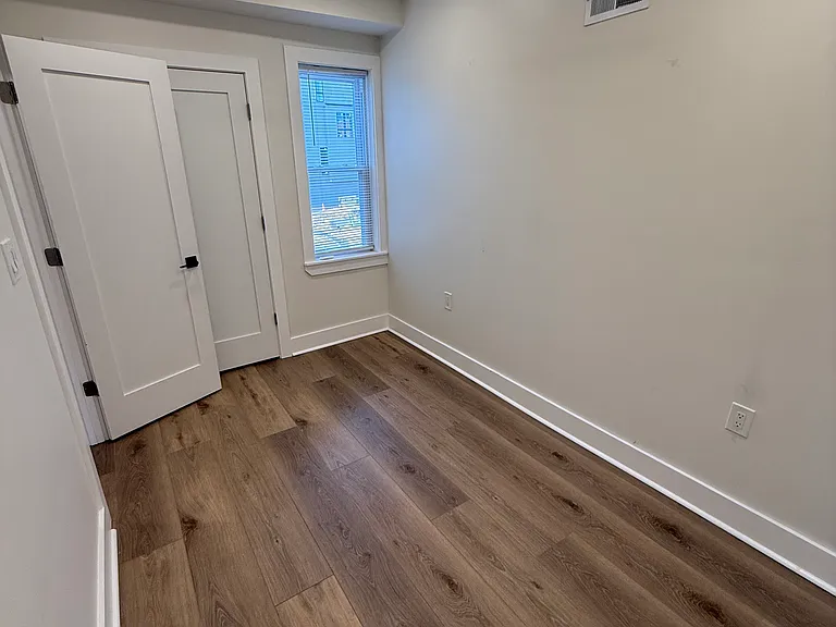 155 W Palmer St — Photo 27