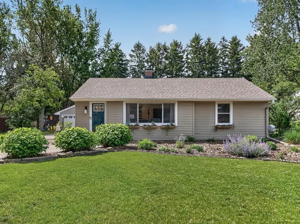 2094 Richard Ave, White Bear Lake, MN 55110