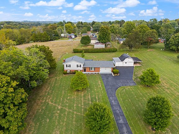 2nd image of 3090 Shakertown Rd