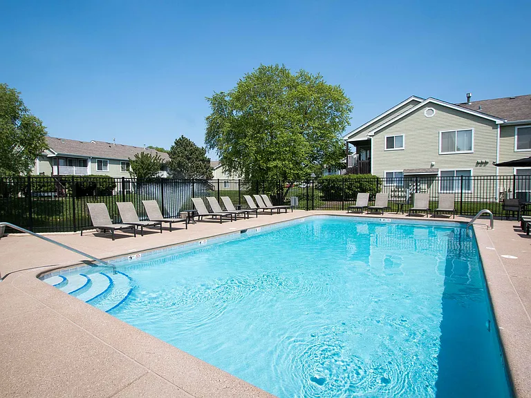 Pool at The Crossings at St. Charles
