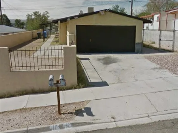 918 Carson St, Barstow, CA 92311