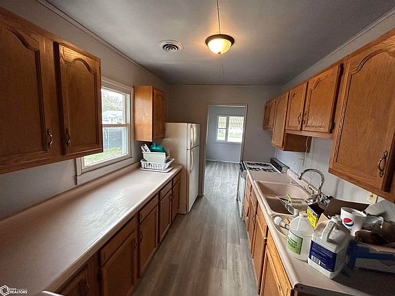 5th image of 618 Brentwood Dr