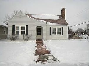 1st image of 417 E Irvington Ave