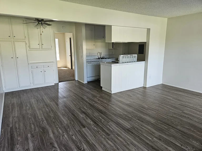 Pine Villas — Photo 9